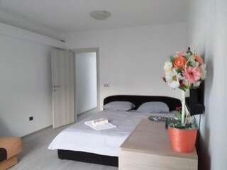 Гостевой дом Apartments Odal Сутоморе Четырехместный номер с видом на море-5