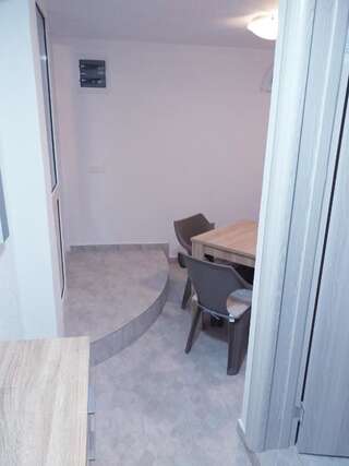 Гостевой дом Apartments Odal Сутоморе Классический четырехместный номер-2