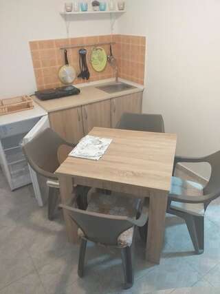 Гостевой дом Apartments Odal Сутоморе Классический четырехместный номер-13